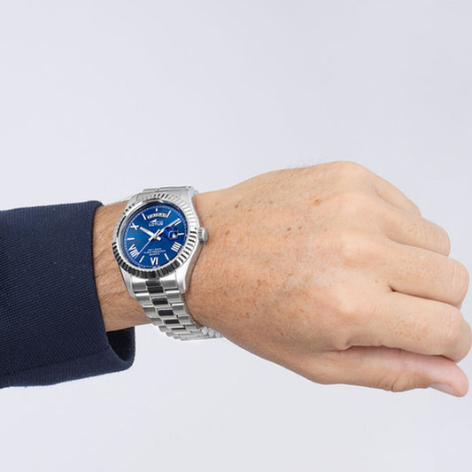 V5H9F457154BD6EBF673325C984489137CAR3074853P2