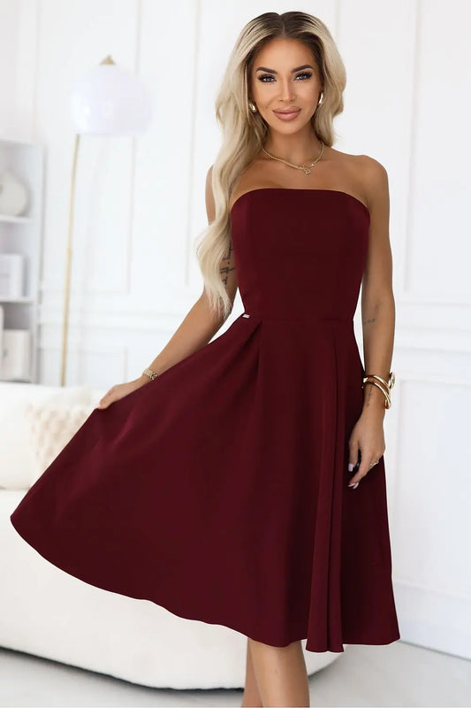 Evening dress model 220667 Numoco