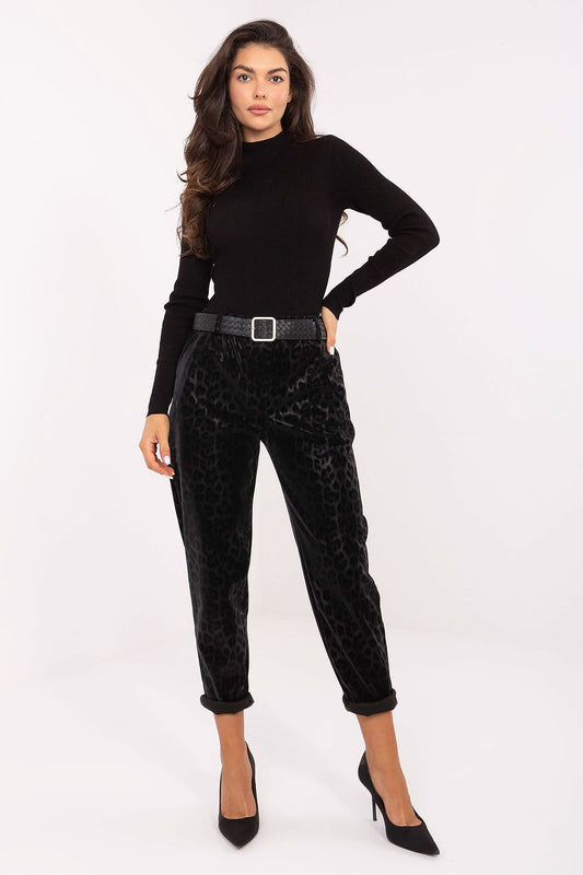 Women trousers model 218443 Italy Moda