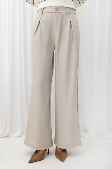 Women trousers model 232408 Italy Moda