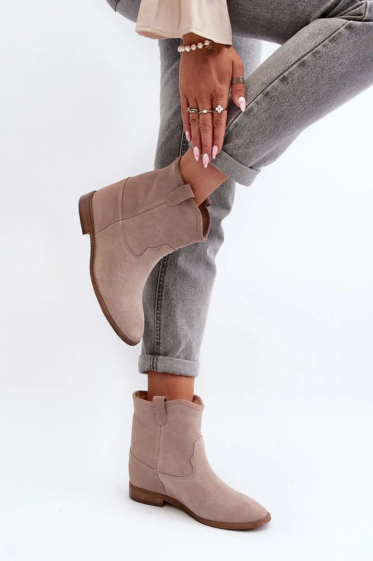  Boots model 191853 Step in style 
