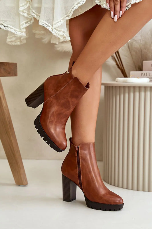 Heel boots model 199084 Step in style 