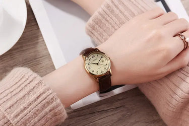 Retro Women's Simple Digital Calendar Casual Watch Utrano